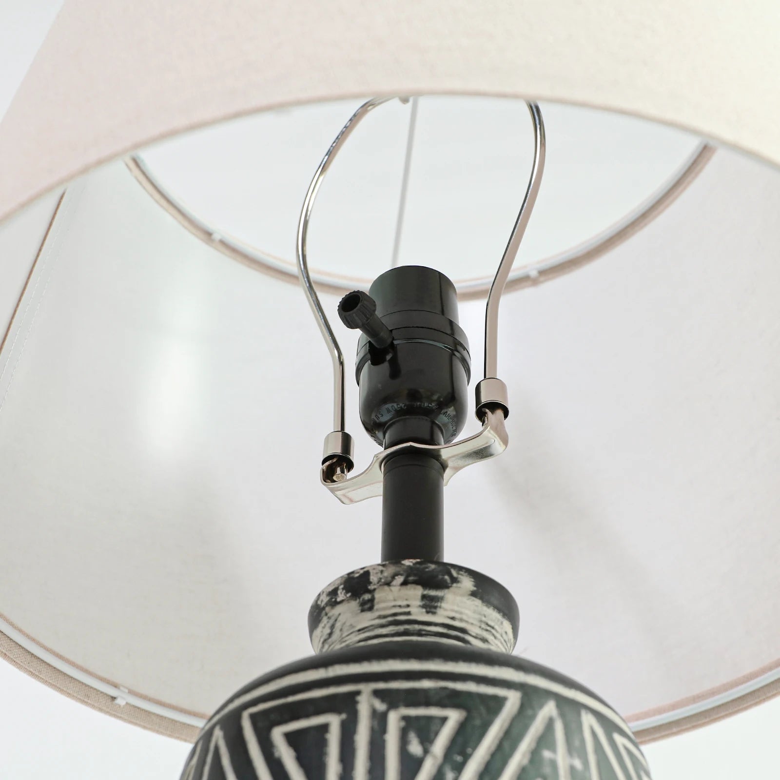 2 Pack 25-Inch Carved Geometric Ceramic Table Lamps