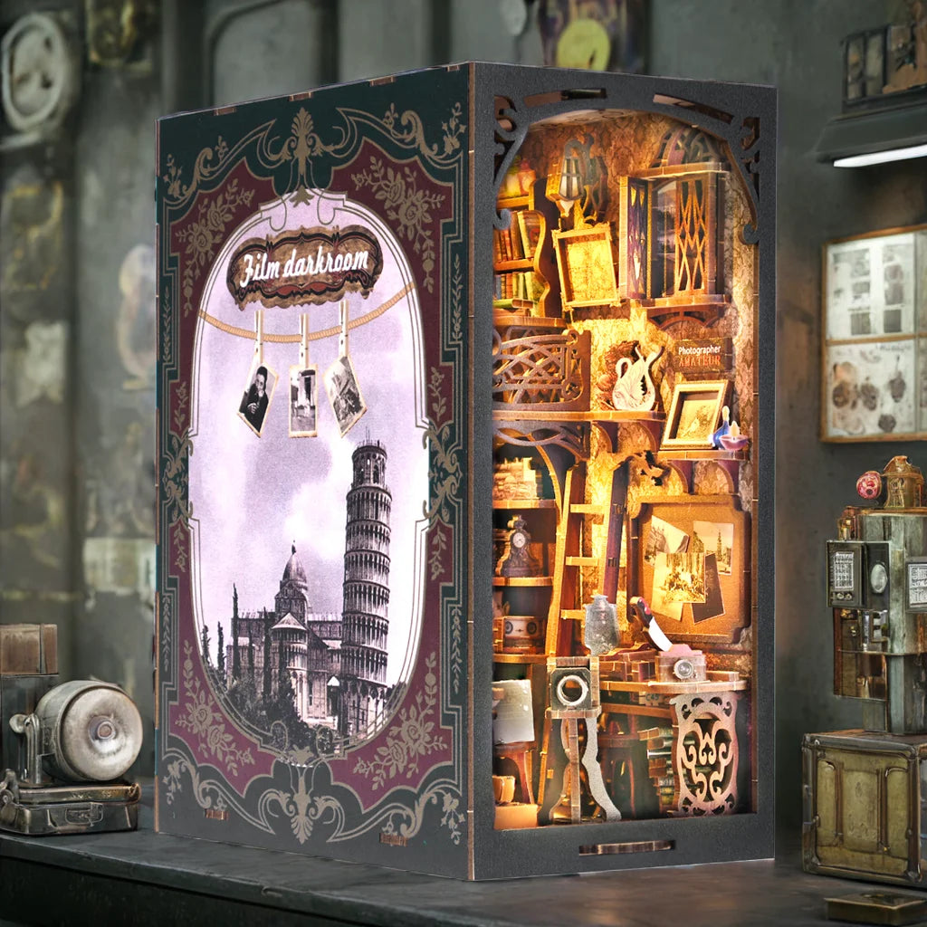 Wooden Puzzle Miniature House Kit For Bookshelf